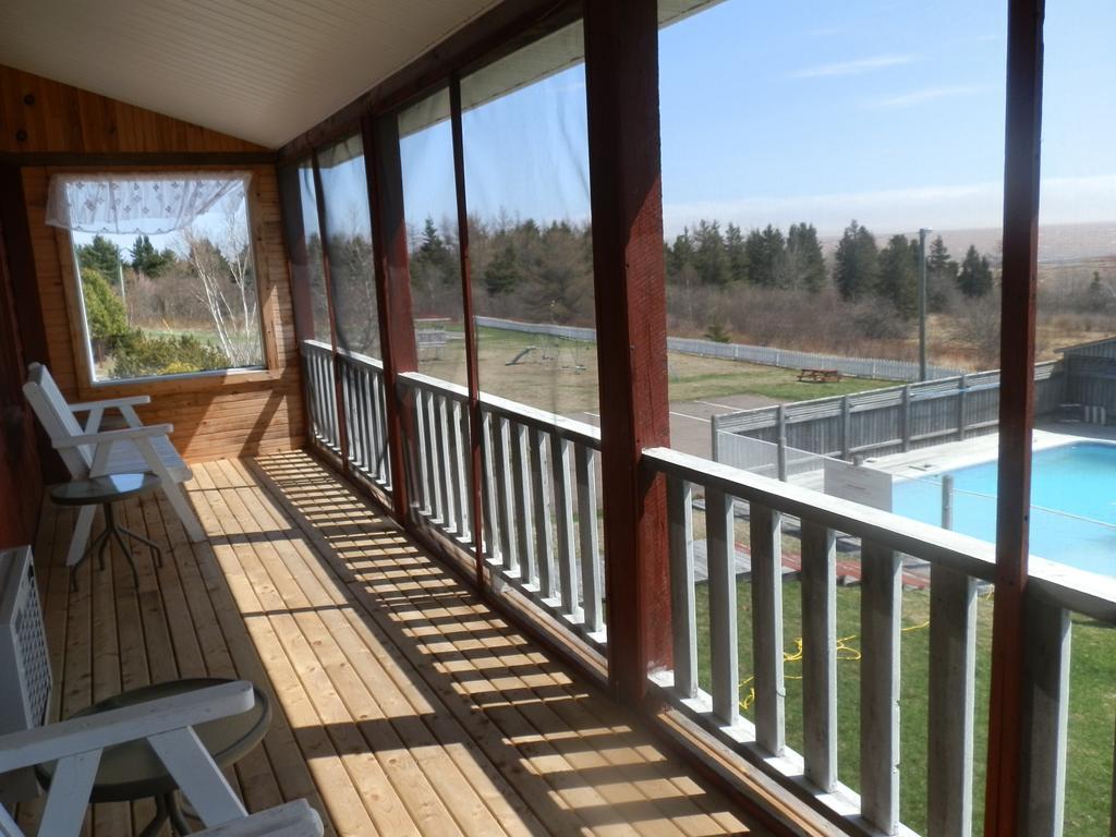 Hopewell Rocks Motel & Country Inn Hopewell Cape Exterior photo