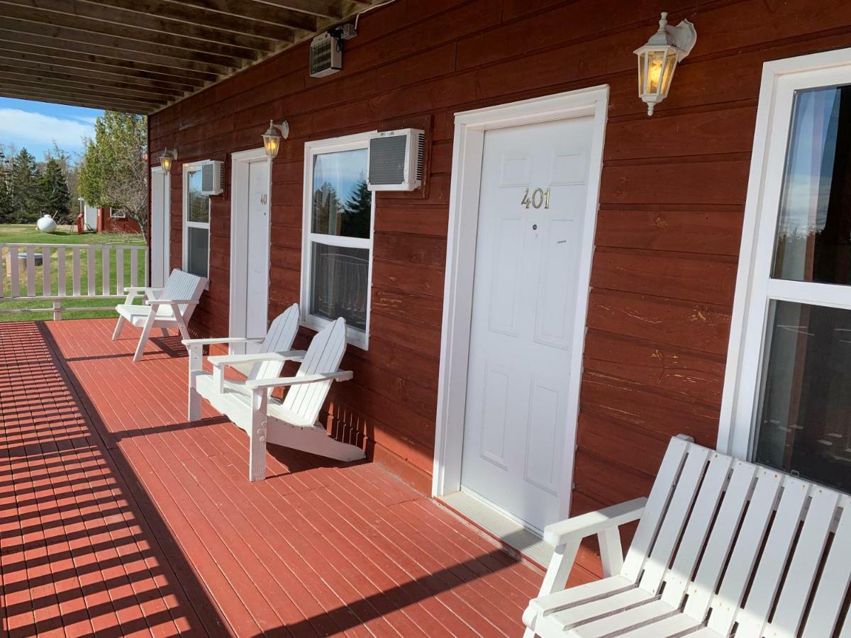 Hopewell Rocks Motel & Country Inn Hopewell Cape Exterior photo